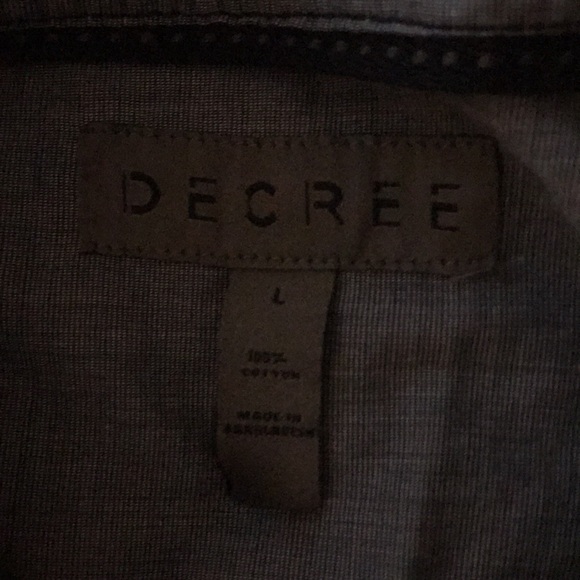 Blue short sleeve Decree button up size large - Picture 2 of 3